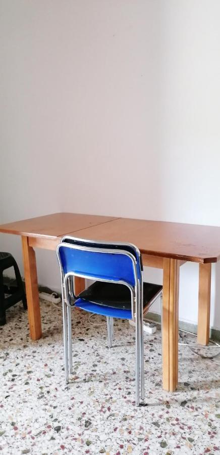 Athinas Apartment Near Acropoli And Monastiraki Metro Атина Екстериор снимка
